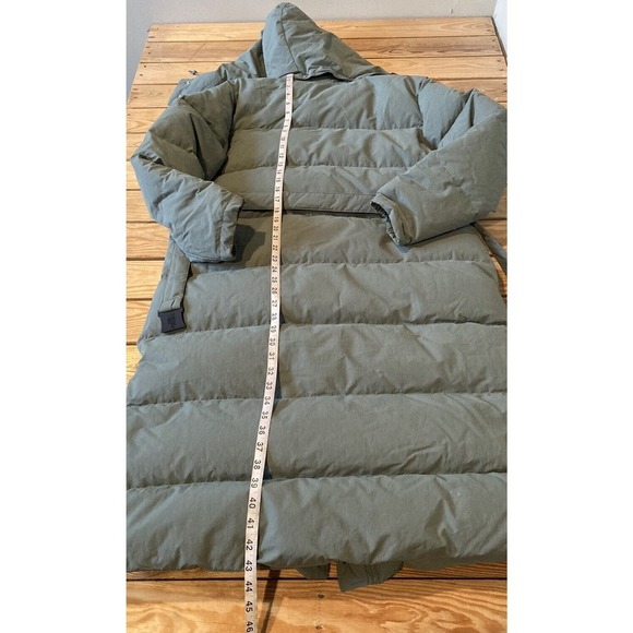 The North Face Green Puffer Jacket - Picture 8 of 10